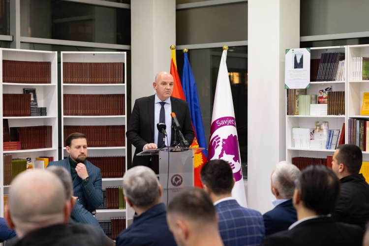 Etnički Muslimani na margini države Crne Gore